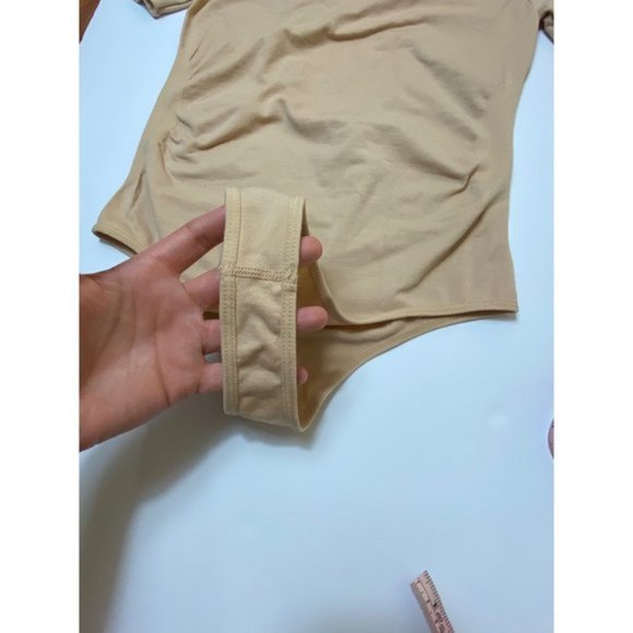 La Winner Beige Off The Shoulder Bodysuit- size small/medium - Picture 5 of 7